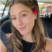 Je cherche à enseigner l'anglais à toute personne qui veux apprendre